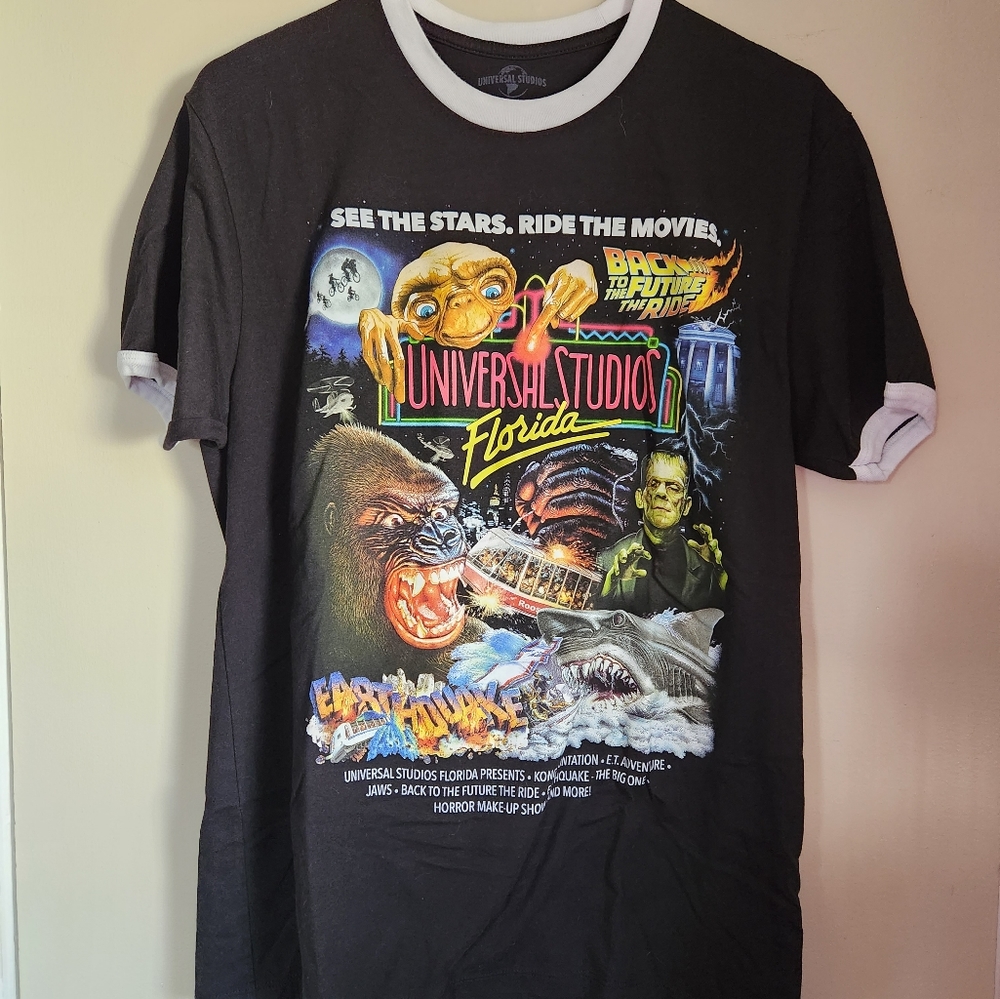 Universal Studios t shirt